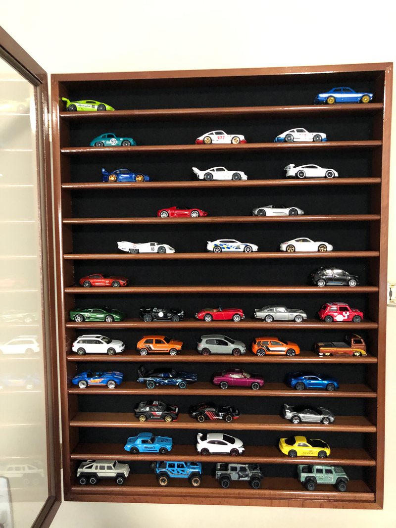 Illustration for article titled Bought a miniature 50 car garage.